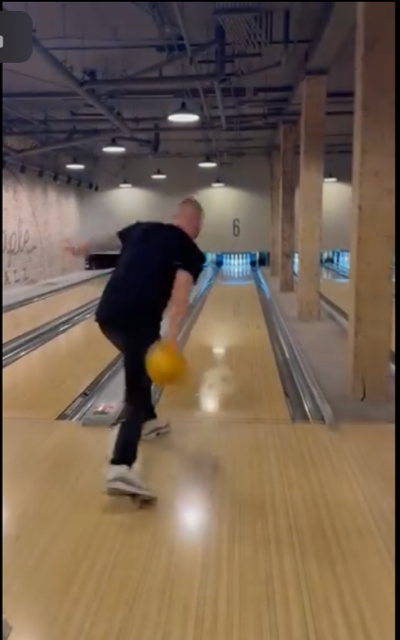 Bowling%20guy.png